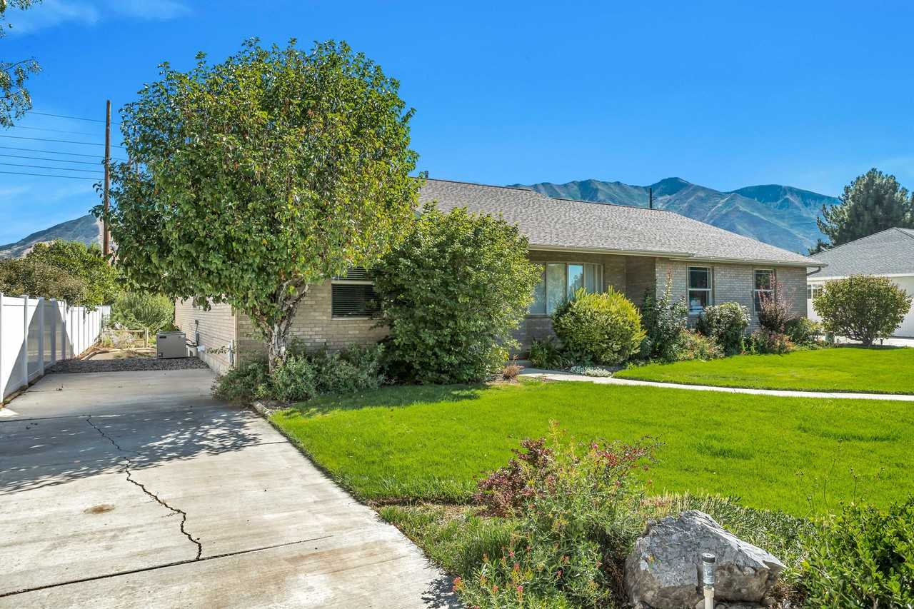 1352 N 1000 W - Photo 2 of 15