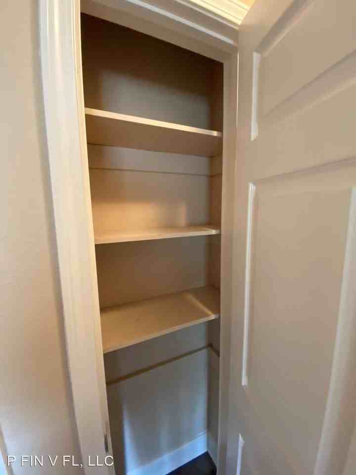 540 Carrier Dr - Photo 2 of 9