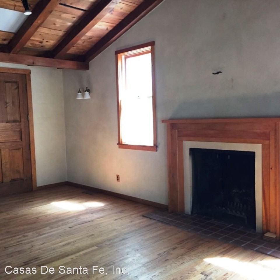 414 Camino De Las Animas - Photo 2 of 17
