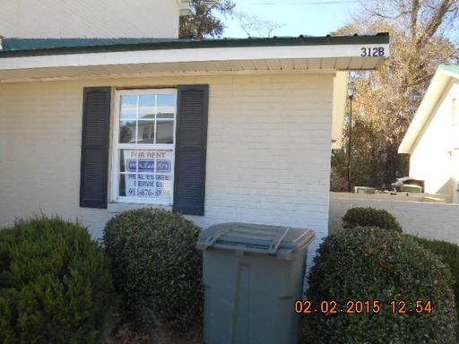 312 Pleasant St - Photo 2 of 7
