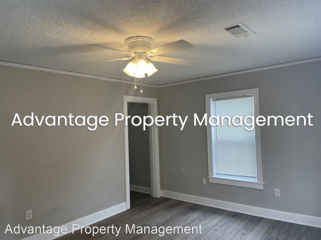 3084 Pershing Ave - Photo 3 of 16