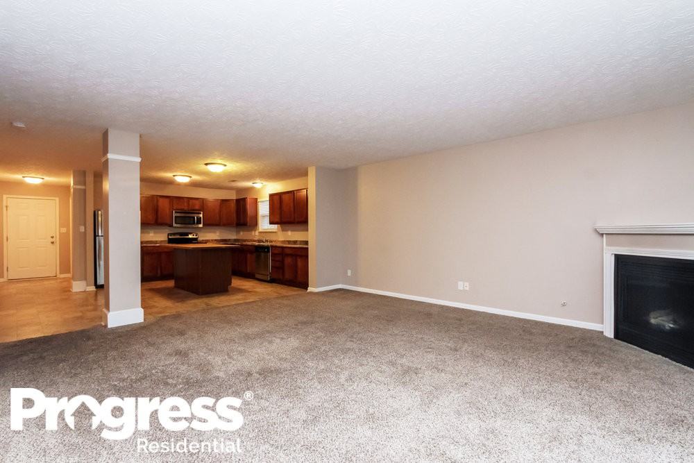 1010 Hendon Ct - Photo 2 of 15