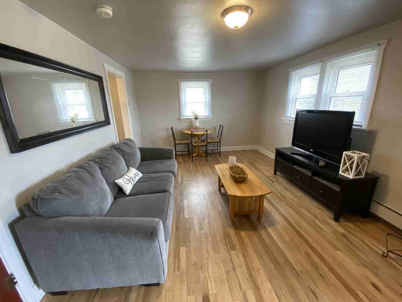 1319 East 20th Street #1 - Photo 3 of 12