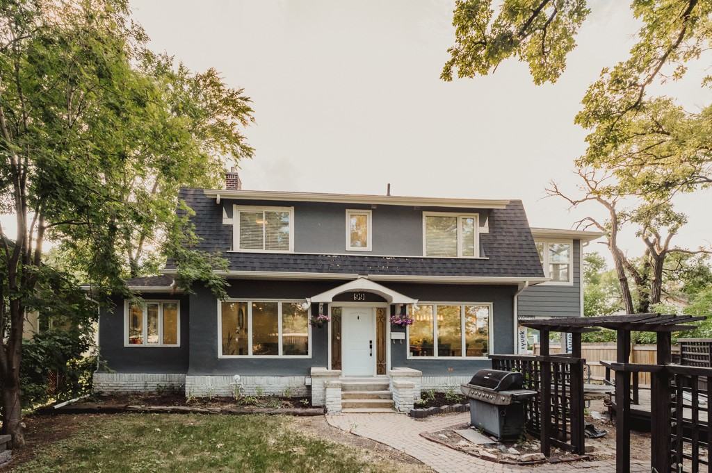 99 Kenaston Boulevard, Winnipeg, MB R3N 1T8 3 Bedroom House for 3,395