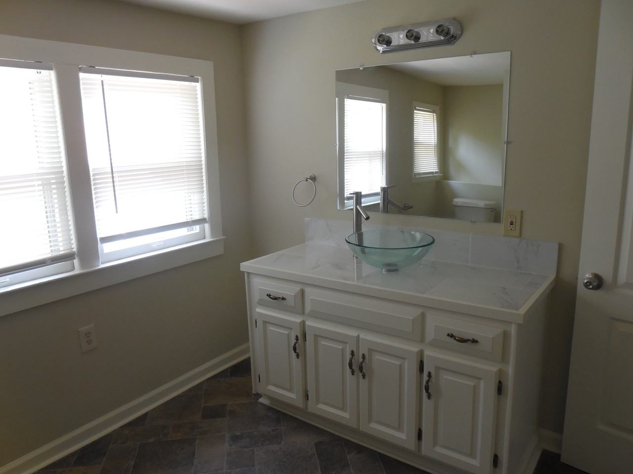 3319 Baltimore Ave - Photo 3 of 6