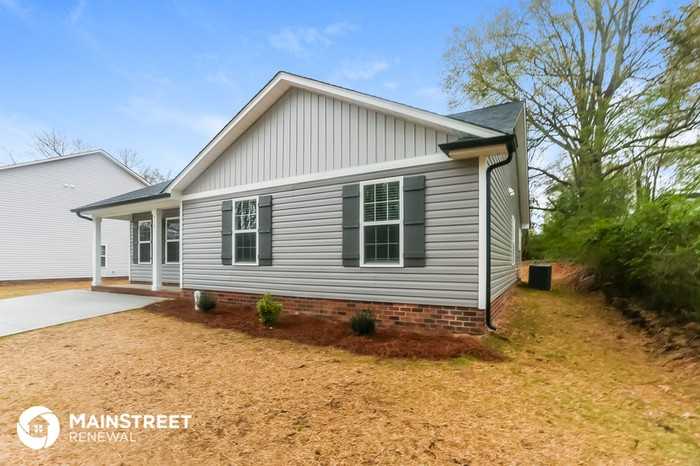 712 Hillside St - Photo 3 of 15