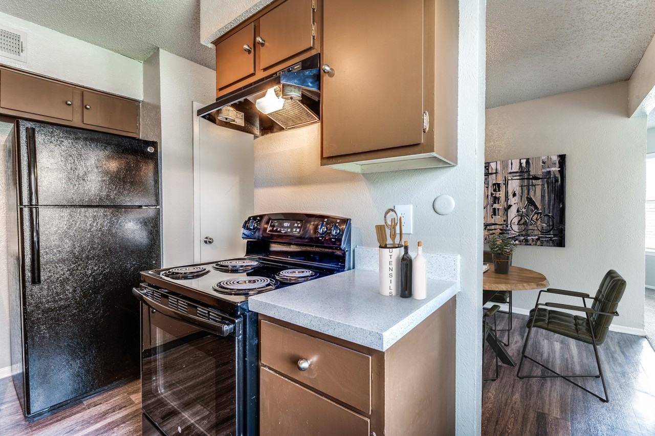 z-072823-Shadow Ridge - Photo 5 of 32