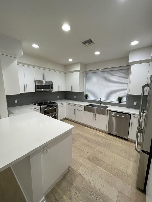 4240 Laurel Canyon Blvd #203 - Photo 2 of 13