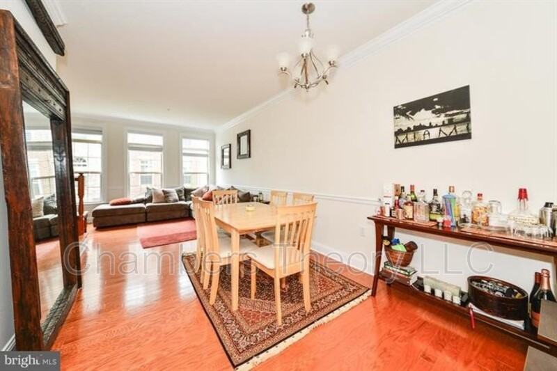 402 N Thomas St - Photo 5 of 28