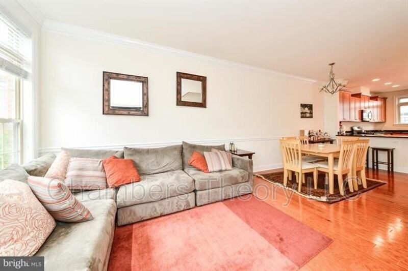 402 N Thomas St - Photo 6 of 28