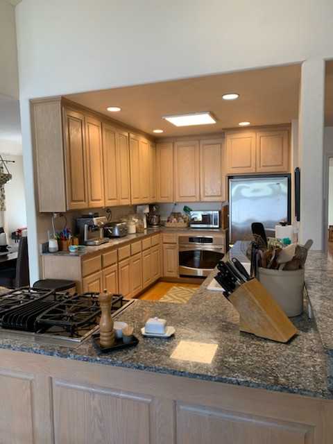 1825 Park Blvd - Photo 3 of 10