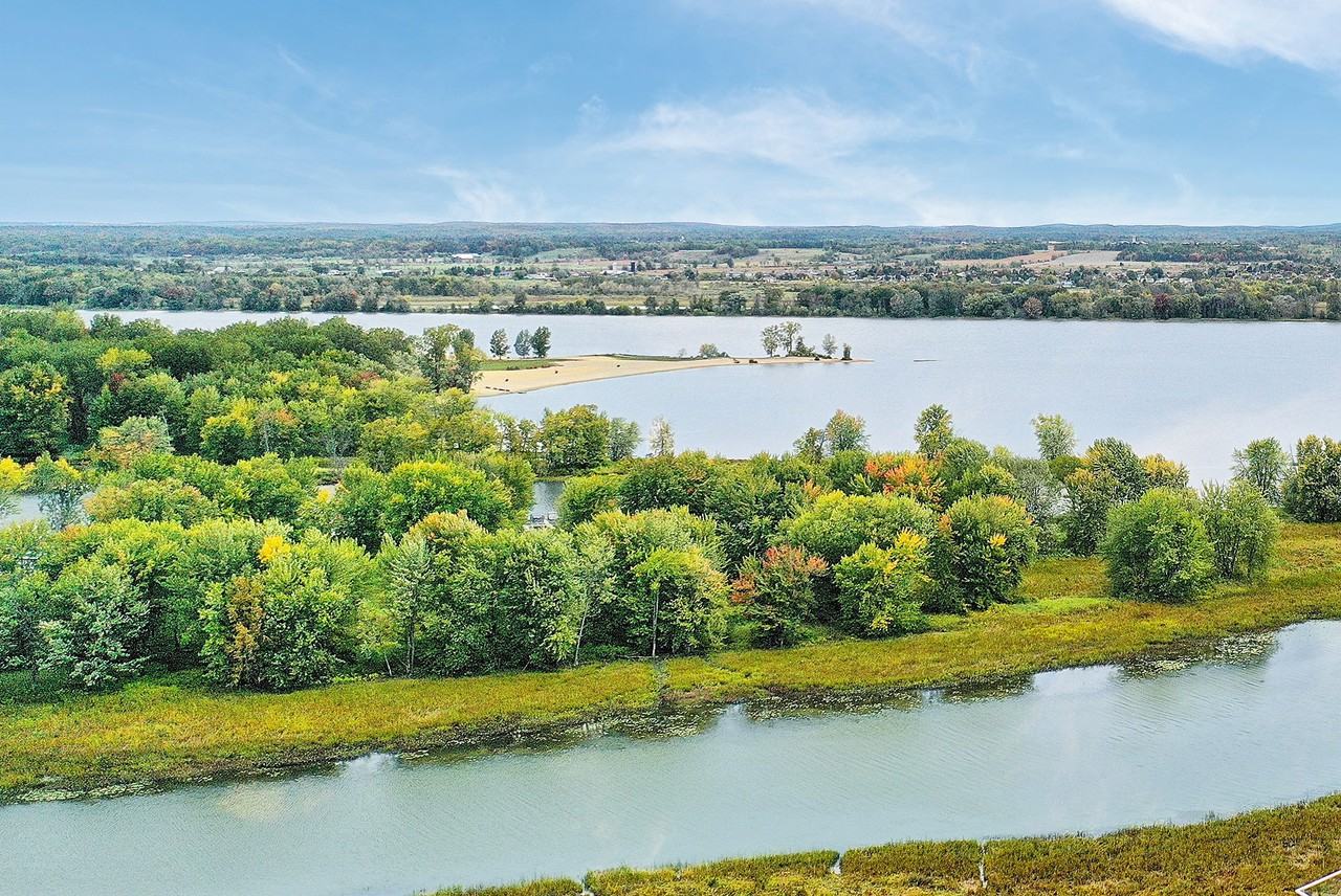 Petrie's Landing II by Brigil - Photo 3 of 12