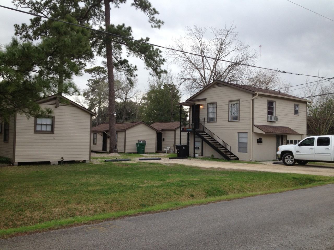 4321C Hain St - Photo 2 of 8
