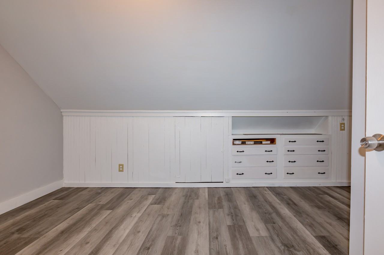 1020 West Boylston Street #2R - Photo 6 of 15