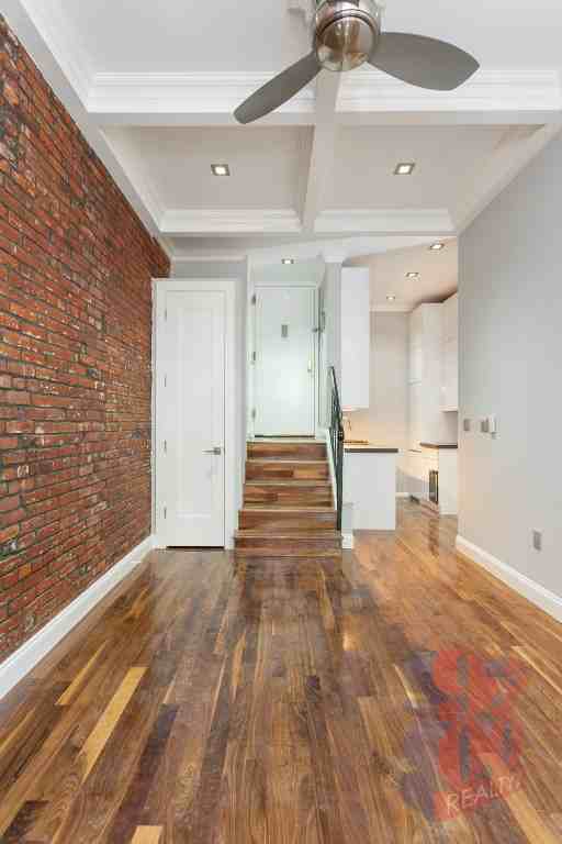 Hudson St #2 - Photo 3 of 8