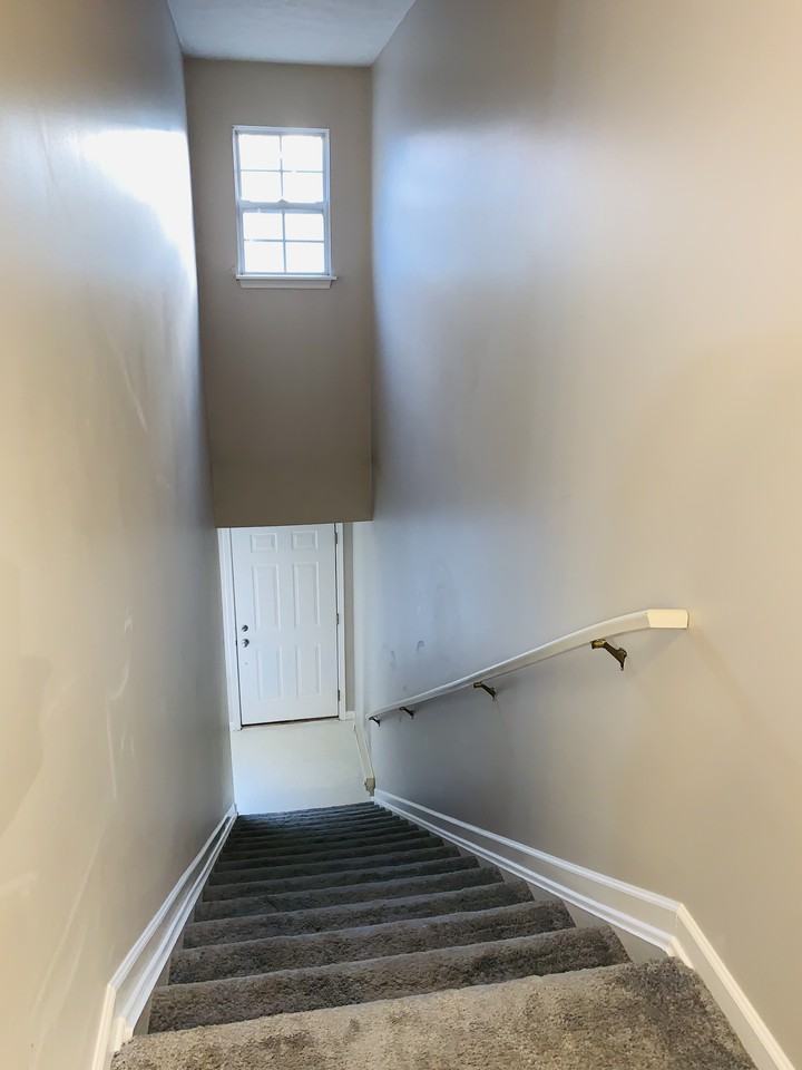 15124 Lenox Dr - Photo 3 of 21