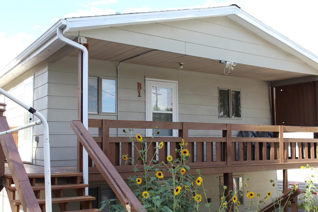 S 8th St A, Thermopolis, WY 82443 2 Bedroom Apartment for 650/month