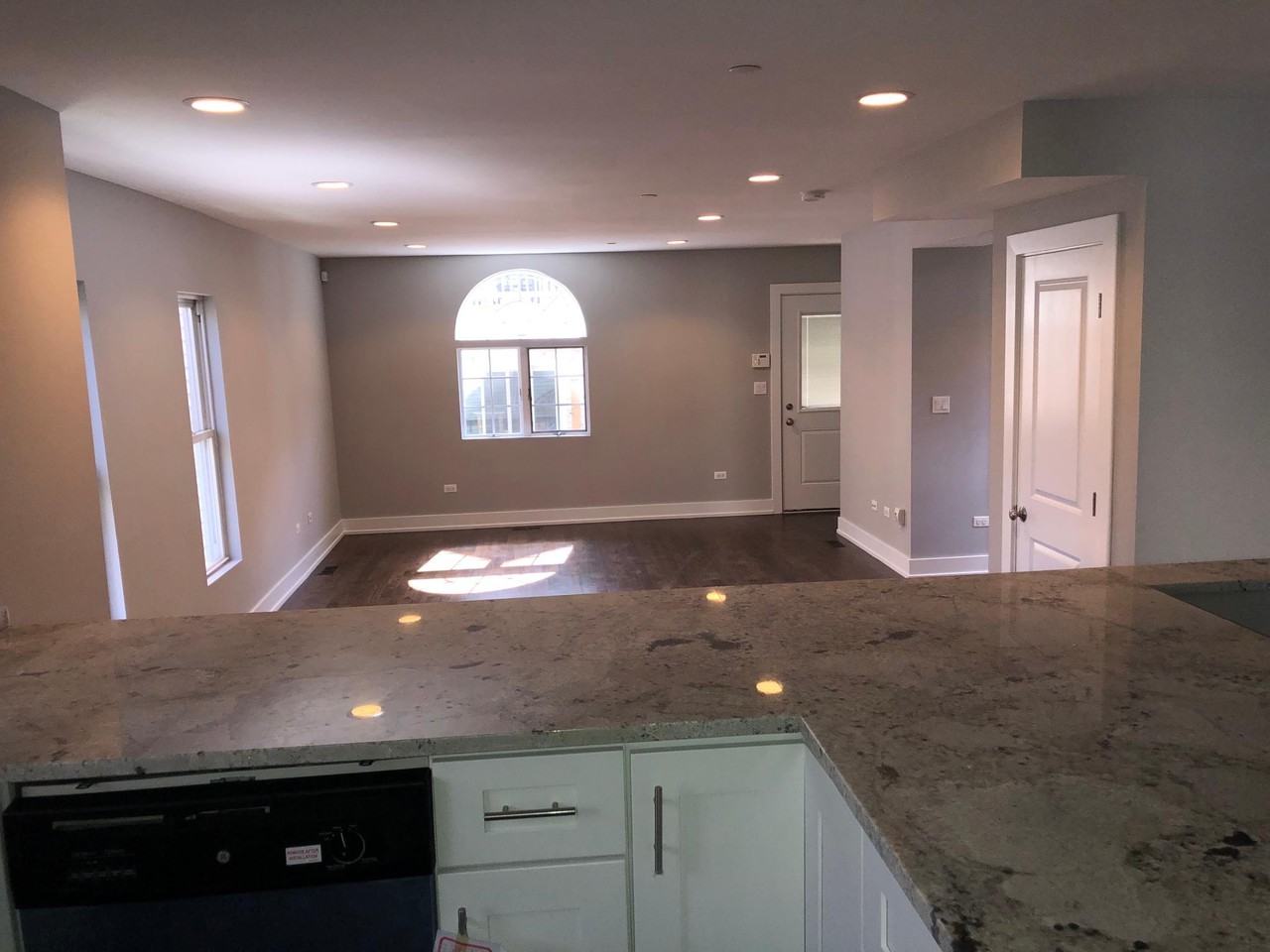 1730 W Nelson St #CH - Photo 5 of 45