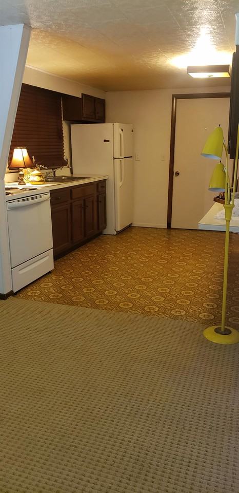 174 West St #1 - Photo 2 of 4