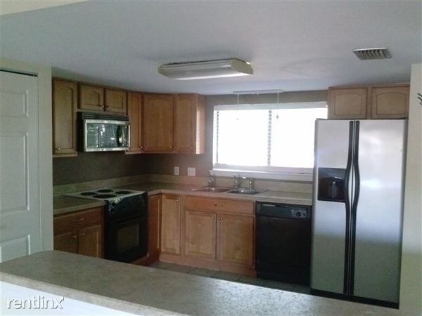 705 St Matthew Cir - Photo 2 of 7