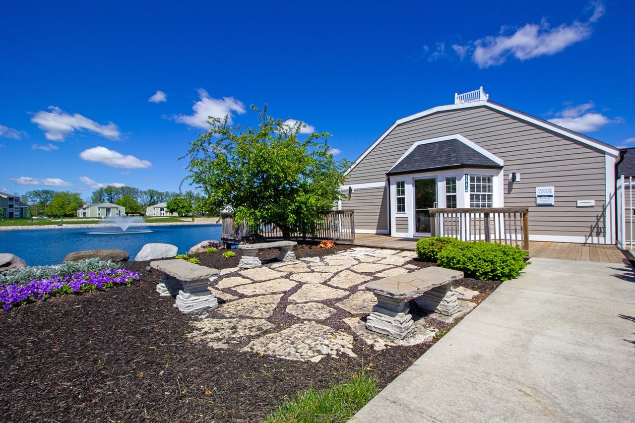 Astoria Park Apartments - Photo 3 of 36