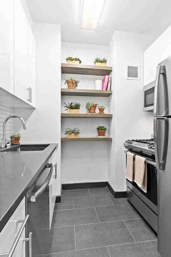 200 East 87th Street - Photo 6 of 38