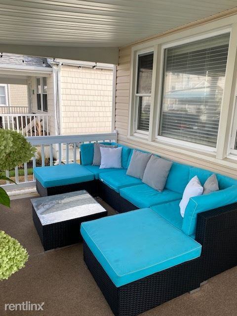 32 N Delavan Ave - Photo 2 of 8