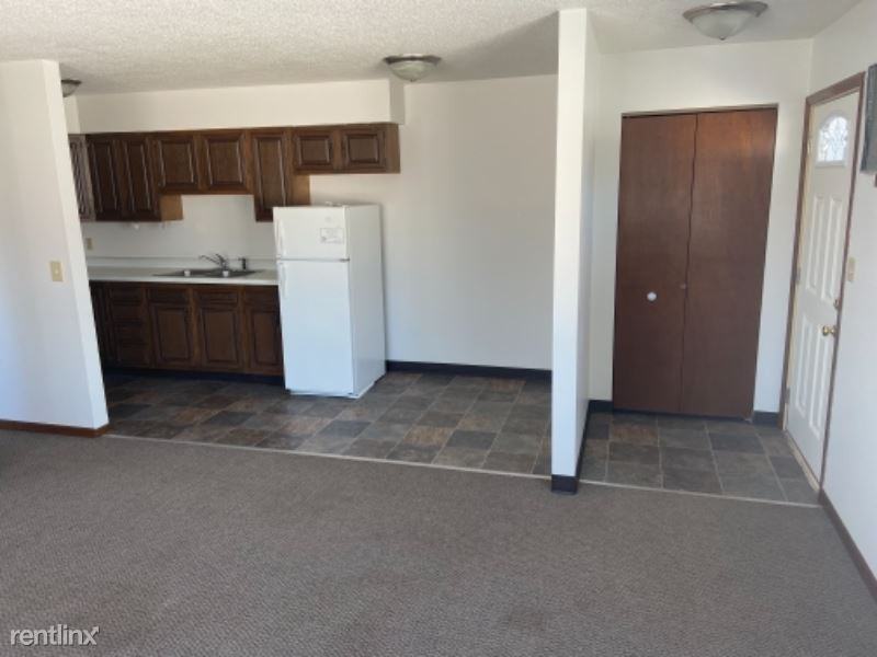 467 4th Ave - Photo 2 of 8