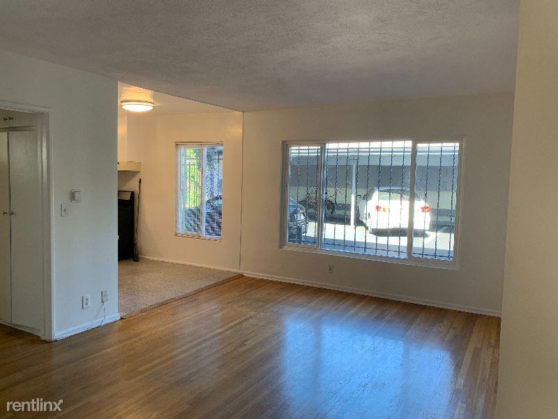1138 S La Cienega Blvd #12A
