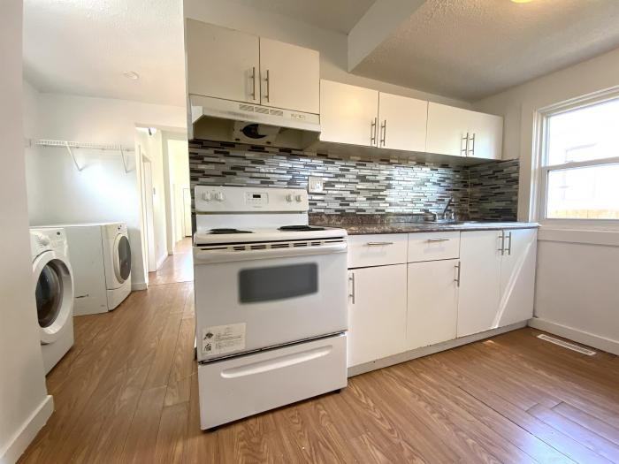 302 Boyd Ave - Photo 3 of 10