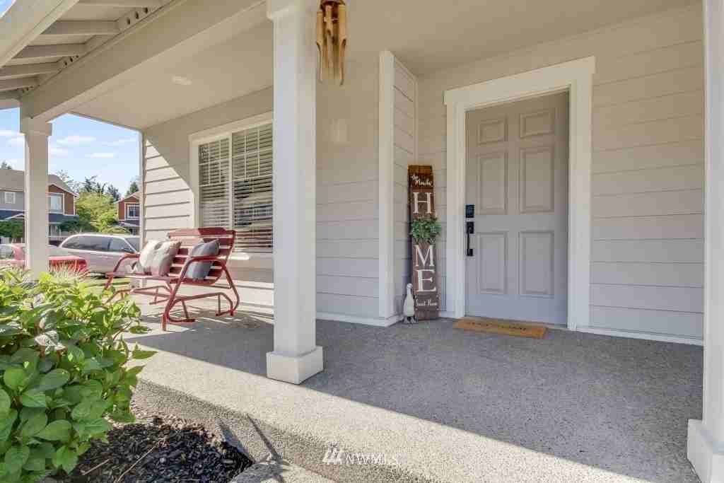 11521 138th Street Ct E - Photo 2 of 20