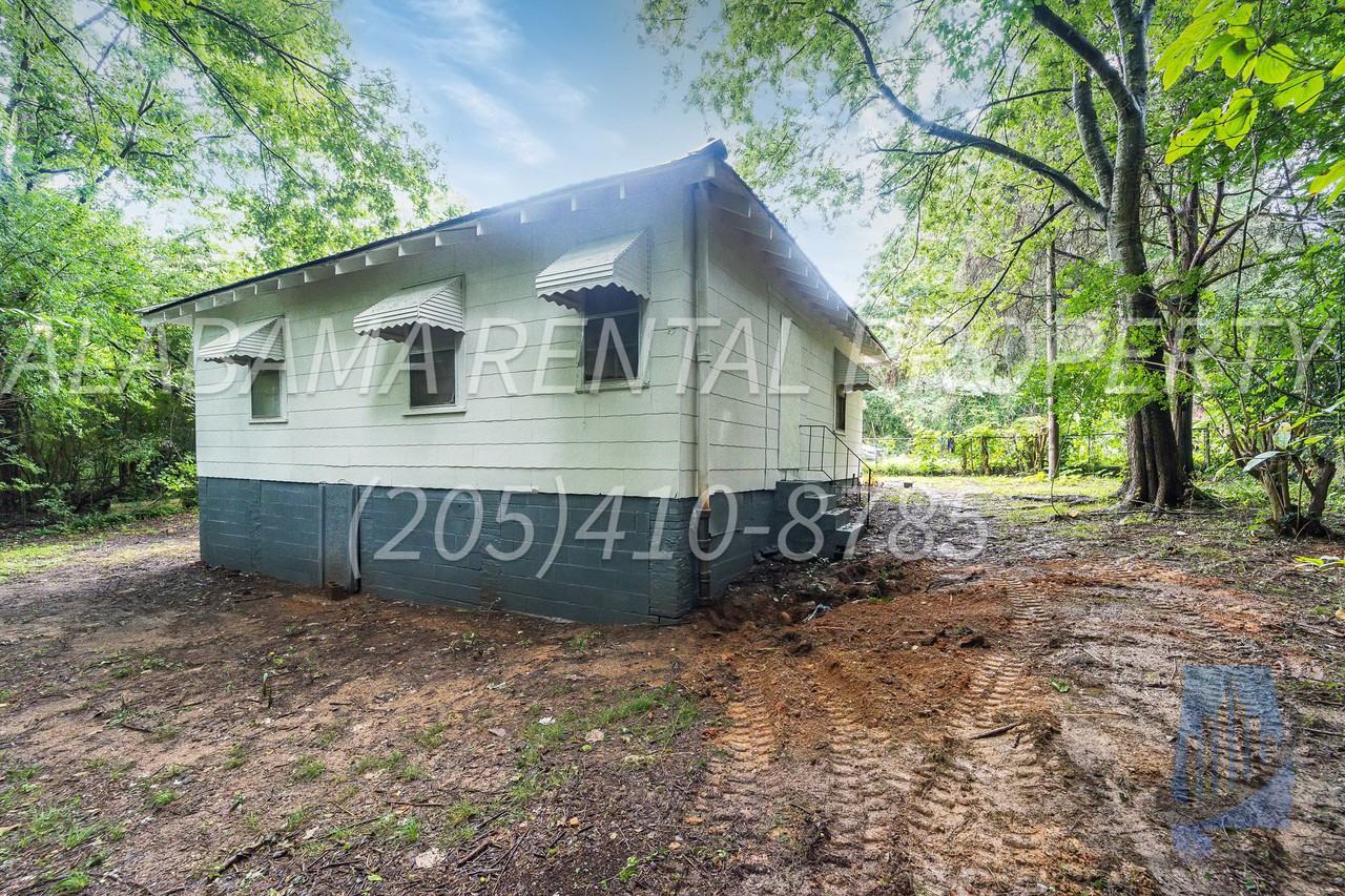 616 Reservoir St - Photo 3 of 16