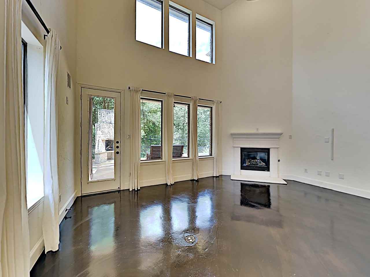 2224 Forest Hollow Park - Photo 2 of 23