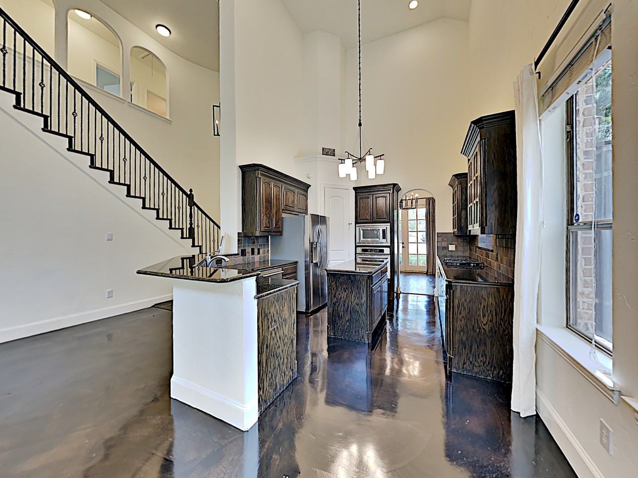 2224 Forest Hollow Park - Photo 3 of 23