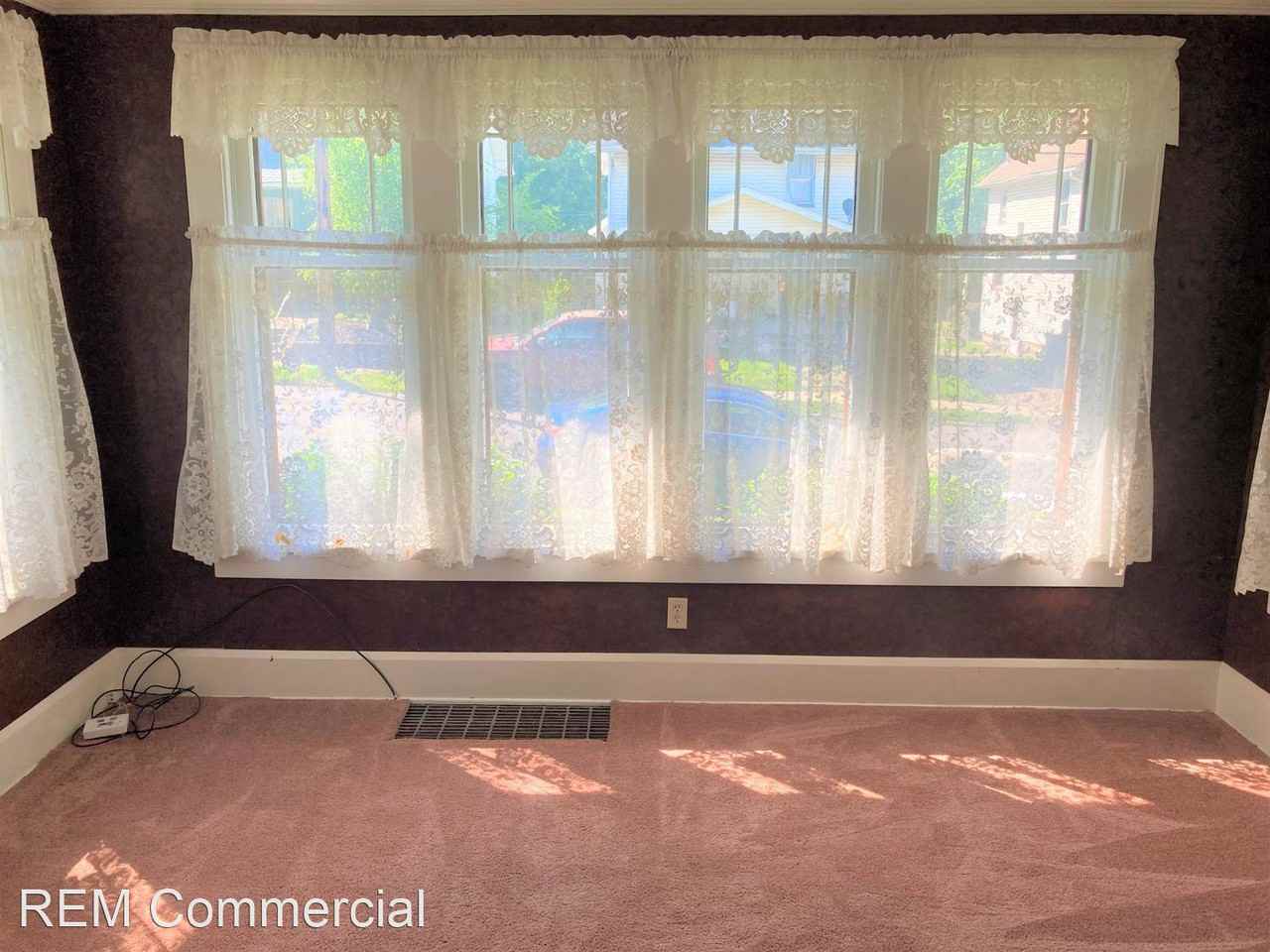 1425 17th St Nw - Photo 3 of 10