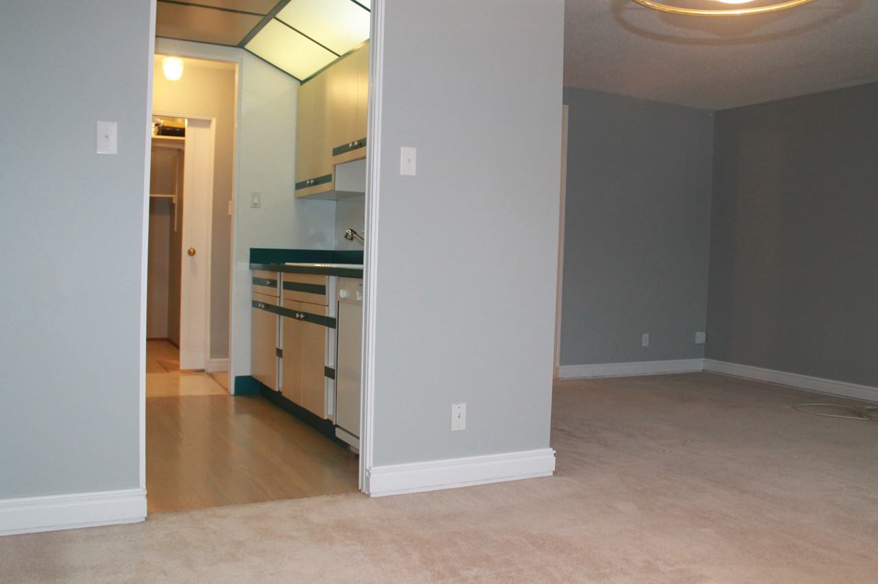 14819 51 Ave Nw - Photo 3 of 15