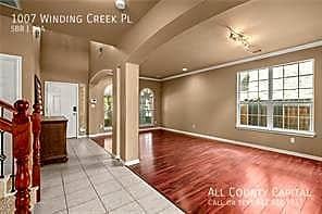 1007 Winding Creek Pl - Photo 3 of 20