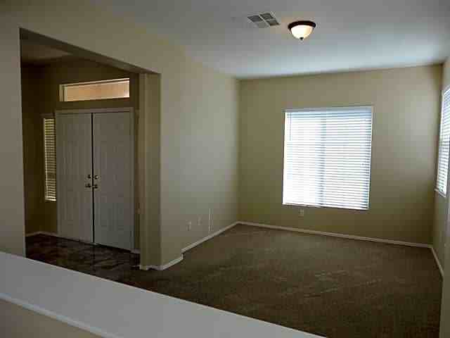 9055 Hunting Arrow St - Photo 3 of 20