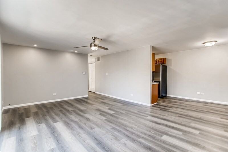 7927 163rd Ct - Photo 2 of 13