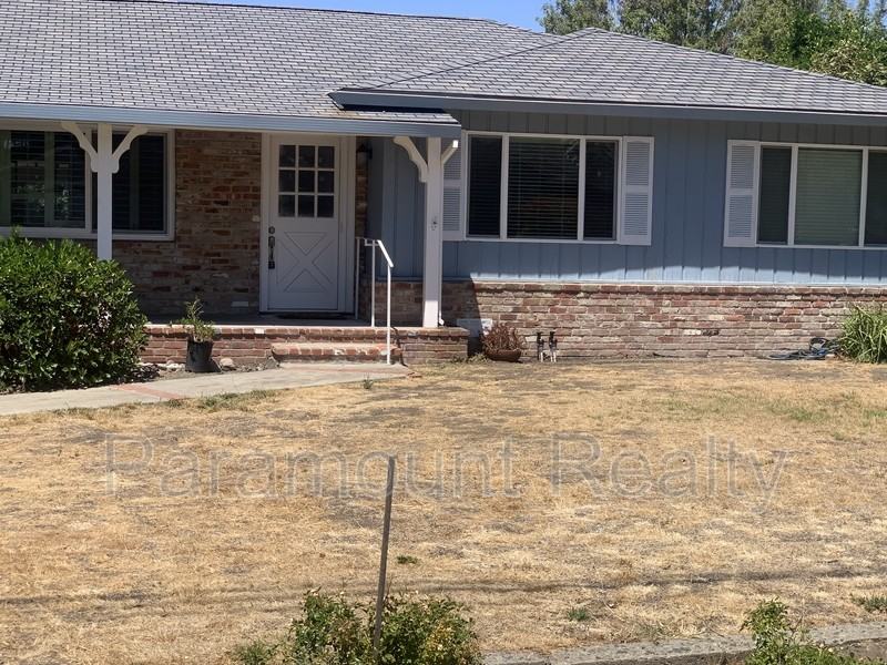 1047 Whitmer Ct - Photo 2 of 29