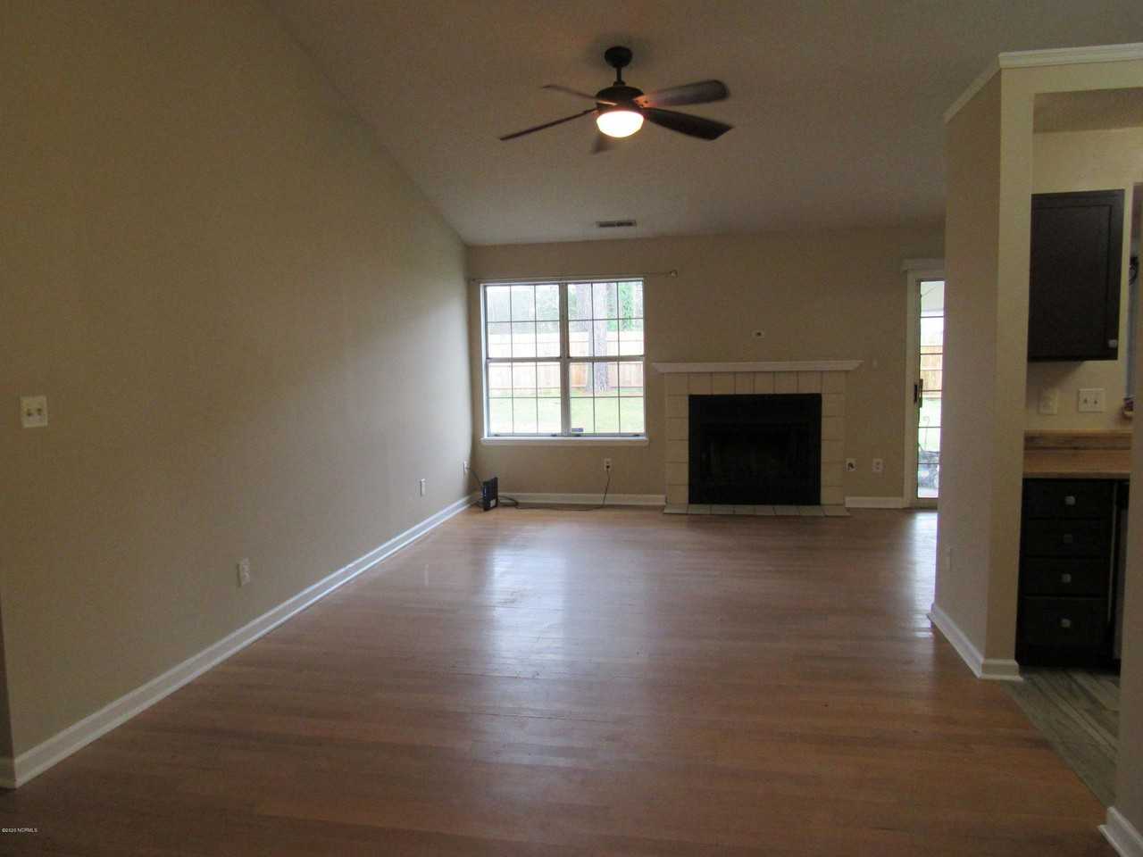 206 Teakwood Place - Photo 2 of 22