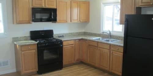 15408 Cherry St - Photo 3 of 13