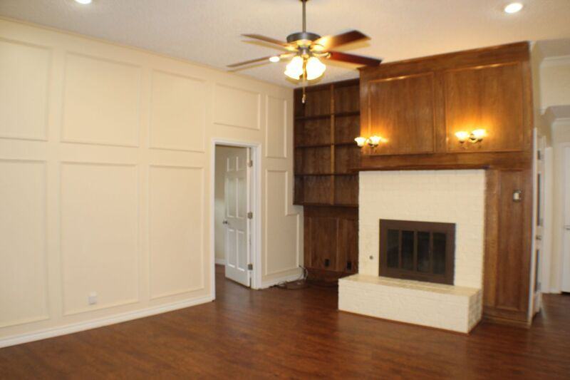 7838 Williams Ave - Photo 4 of 26