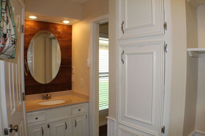 7838 Williams Ave - Photo 7 of 26