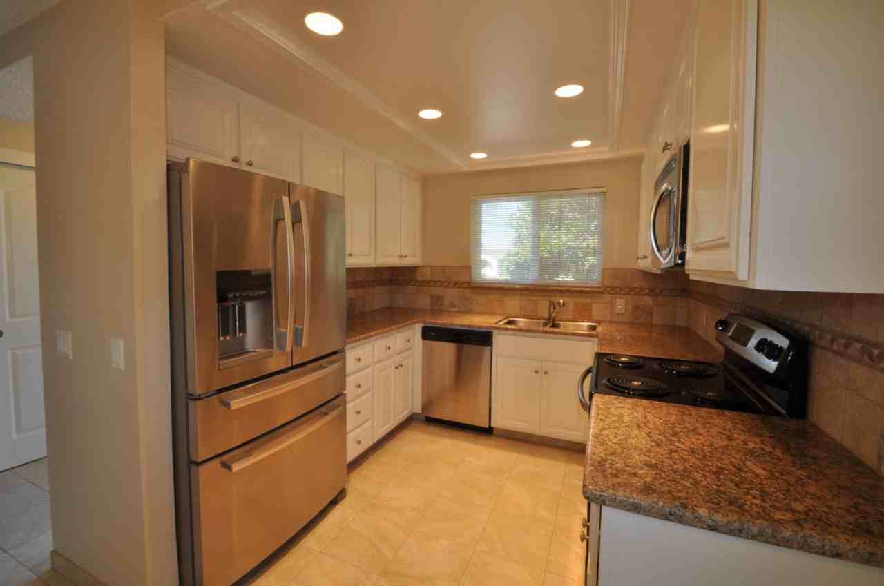 6552 Crown Blvd - Photo 3 of 13