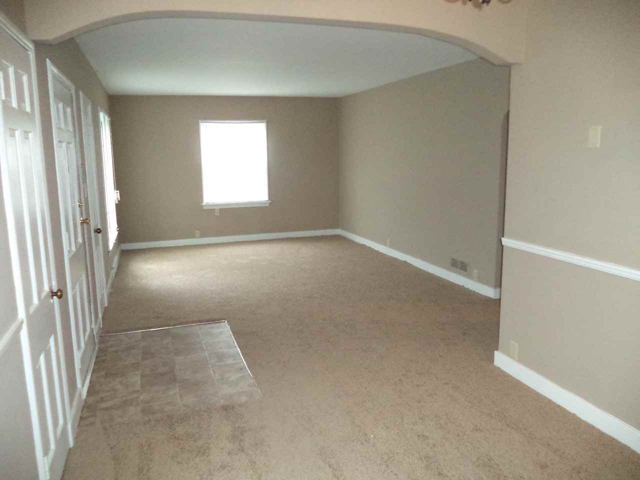 680 Woodruff St - Photo 3 of 17