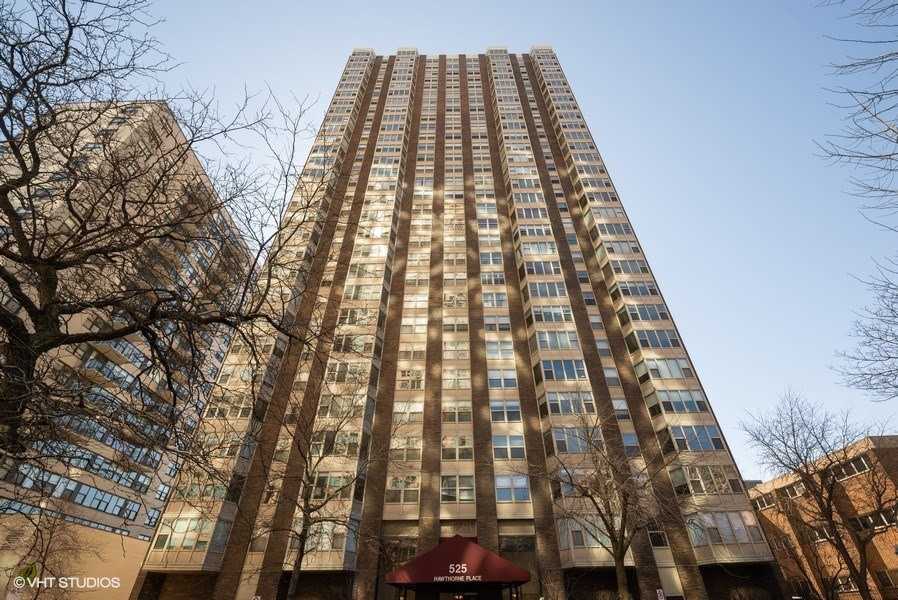 525 West Hawthorne Place #1507