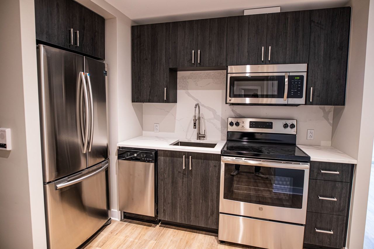 1849 Av. Lincoln Apartments 1849 Av Lincoln, Montréal, QC H3H 1H5