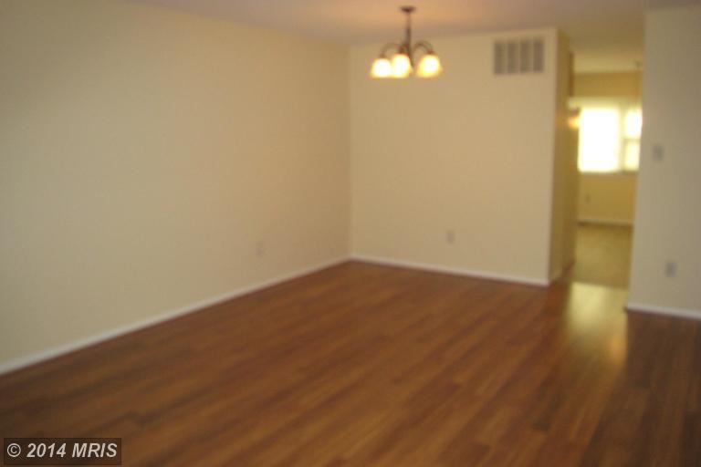 8 Victoria Falls Ct - Photo 3 of 14