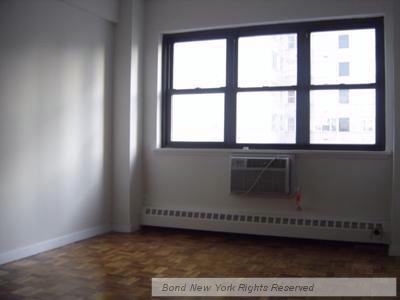 219 E 69th St #4H - Photo 2 of 3